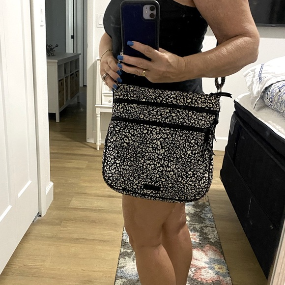 Vera Bradley Retired Camocat Print Hipster Crossbody / Shoulder Handbag - Picture 4 of 16